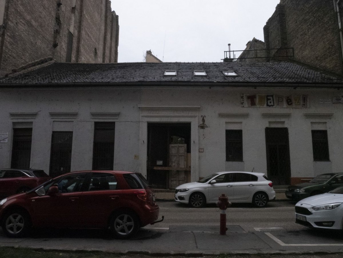 Fanda Ferenc halászmester egykori háza a Csarnok tér - Ligeti György utca találkozásánál (fotó: Simon Tímea) dec5_fanda6.jpg