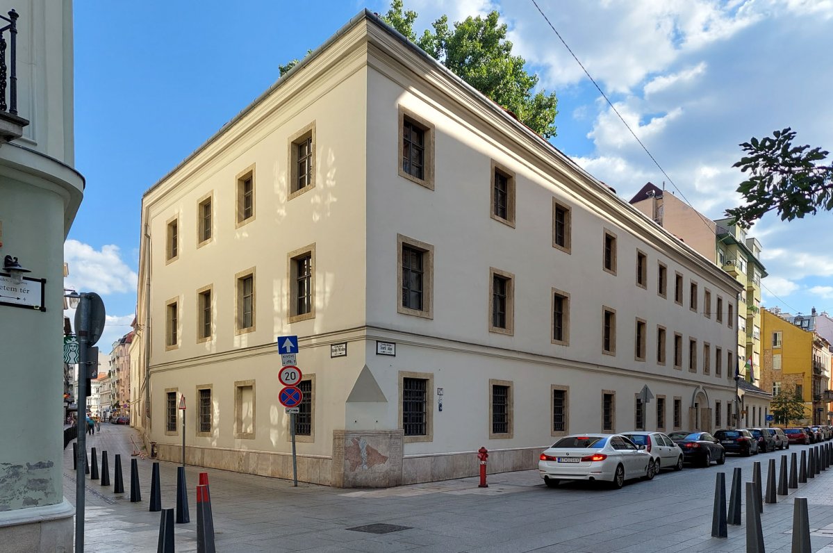 Az egykori pesti klarissza kolostor napjainkban (Fotó: Both Balázs/pestbuda.hu) 10 elte.jpg