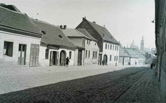 183686_fortepan_115651_csalogany_utca.jpg