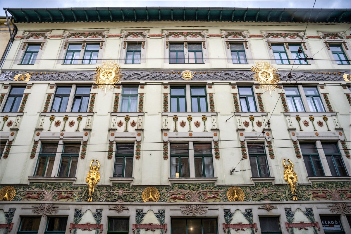 184022_lindenbaum_homlokzat.jpg