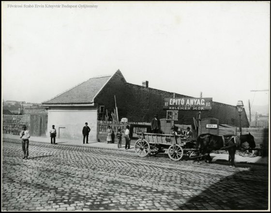 196544_e5fd9337-9835-4449-b35f-a88816c0d291.jpg