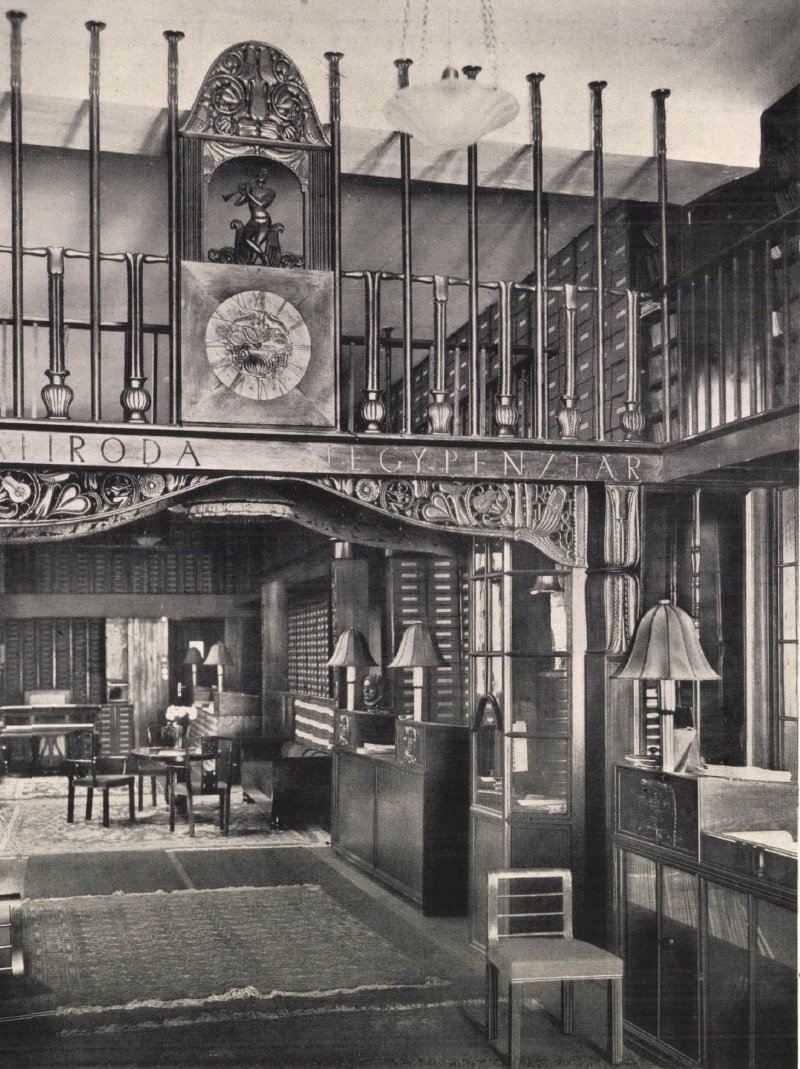 A Rózsavölgyi Szalon és Zeneműbolt berendezése (Forrás: Magyar Iparművészet, 1913. 8. szám) 04 rózsav.jpg