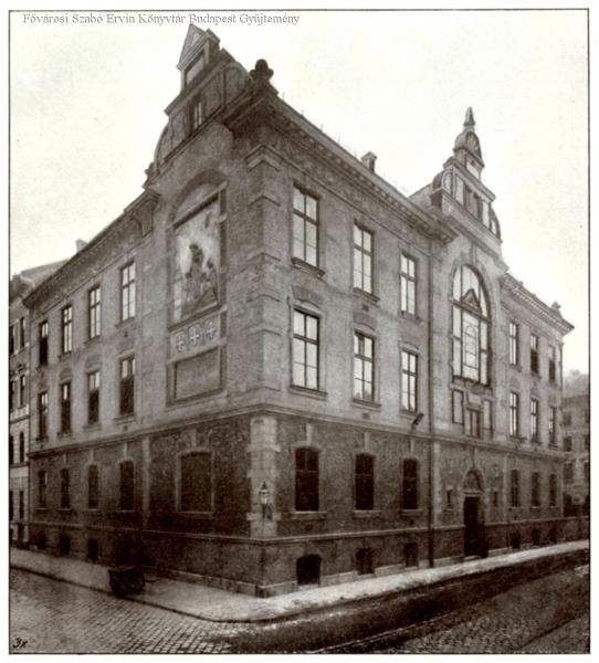 A Fehér Kereszt Tűzoltó utcai épülete (Forrás: FSZEK Budapest Gyűjtemény) 1311673.jpg