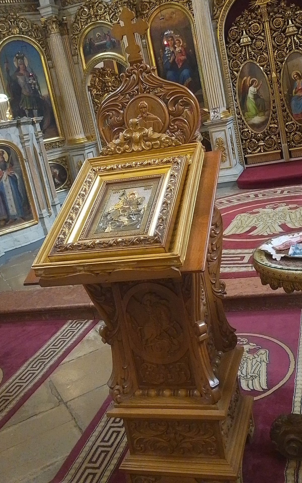 A szólea elé helyezett csókolókép (Fotó: Bodó Péter/pestbuda.hu) 06 csókoló.jpg