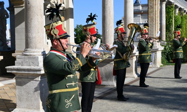 299079343_3291104984504829_5480241982128836541_n (1).jpg