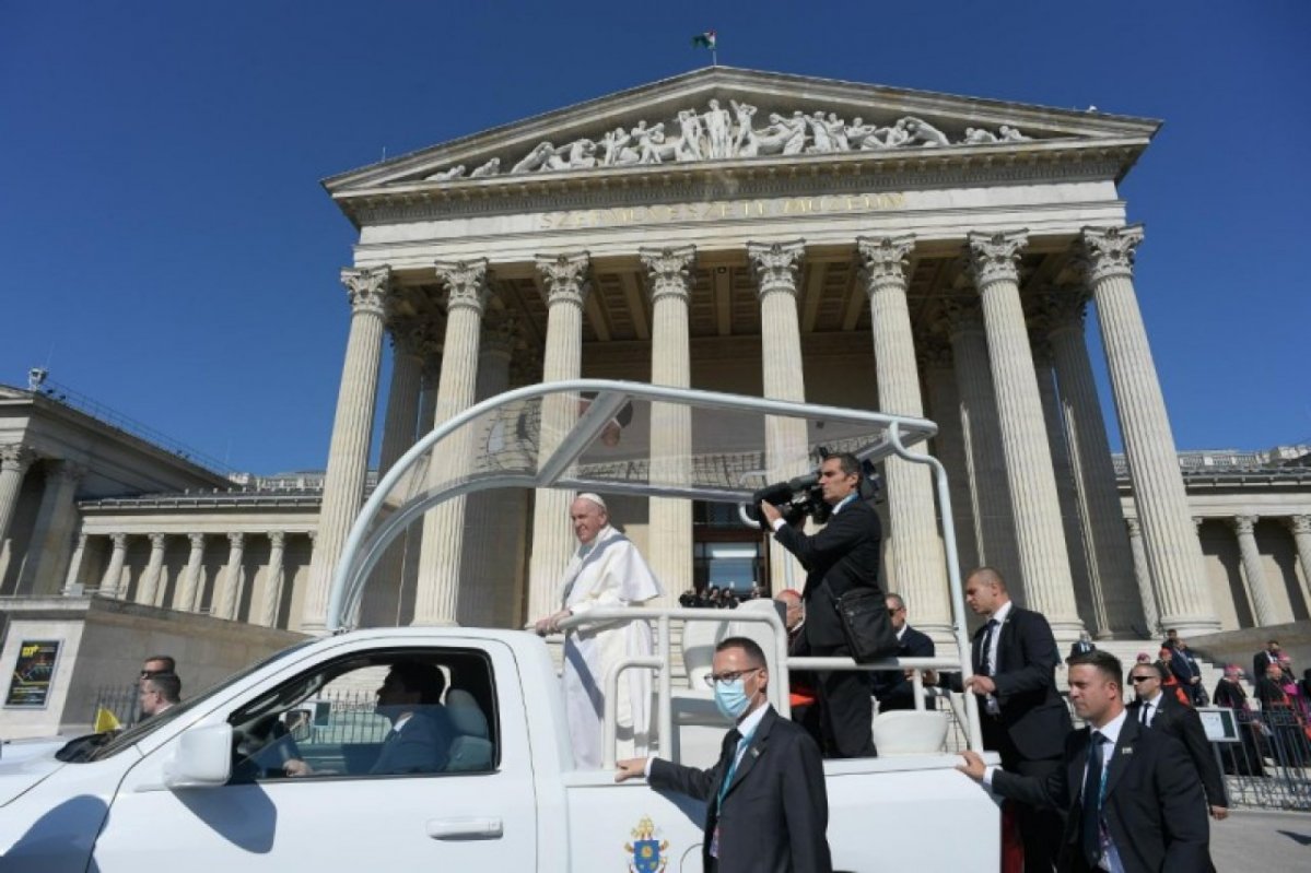 Ferenc pápa 2021. szeptember 12-én, a Hősök terén bemutatta az 52. Nemzetközi Eucharisztikus Kongresszus záró szentmiséjét (Fotó: Vatican News) img7.jpg