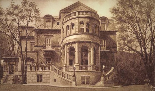 Az egykori villa a Janka út 5–9. / Szilassy út 6. szám alatt (Fotó: hegyvidek.hu) Preisich_Gyermekszanatórium.jpg