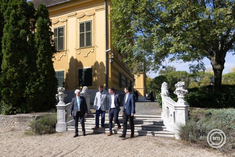 x DKCSZ20250927009 (1).jpg