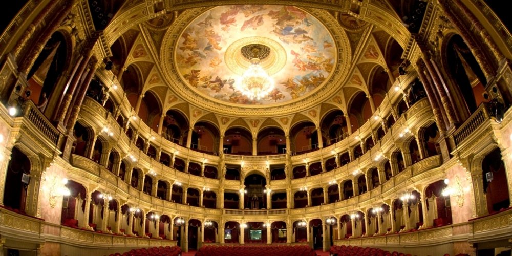 155612_ybl_opera.jpg