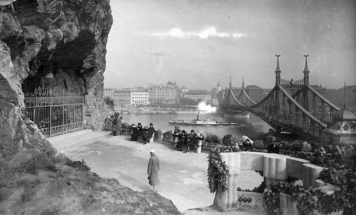 183838_fortepan_28443_sziklatemplom_1926.jpg