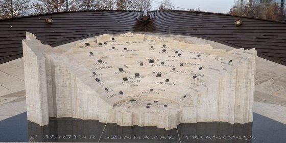 188130_net_trianon_emlekmu_eorifoto-1072387.jpg