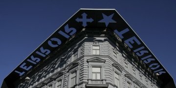 190396_370448111121044920_terror_haza_budapest.jpg