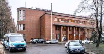 197584_00.jpg